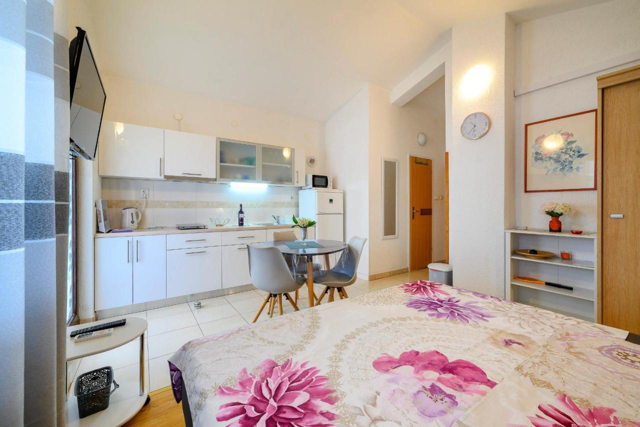 Stela Apartments Zablaće Buitenkant foto